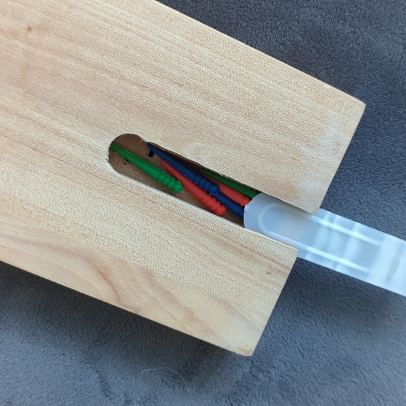 Wood cribbage board - Picture 3 of 3